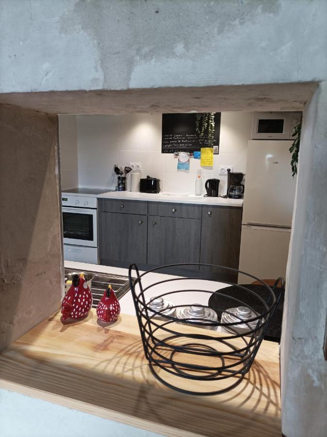 Gite Des Perreyeurs - Maison Troglodyte Avec Vue Sur Loire Montsoreau Extérieur photo